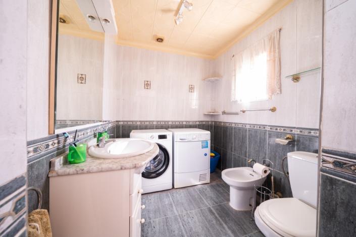 Image No.29-3 Bed Villa for sale