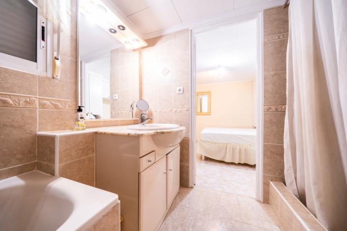 Image No.18-3 Bed Villa for sale