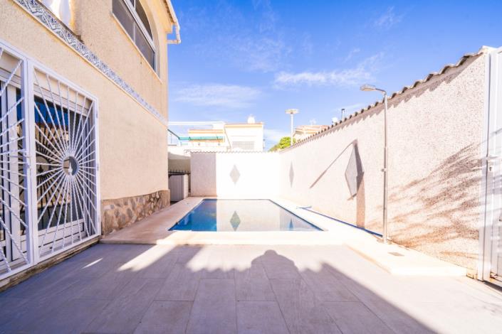 Image No.37-3 Bed Villa for sale