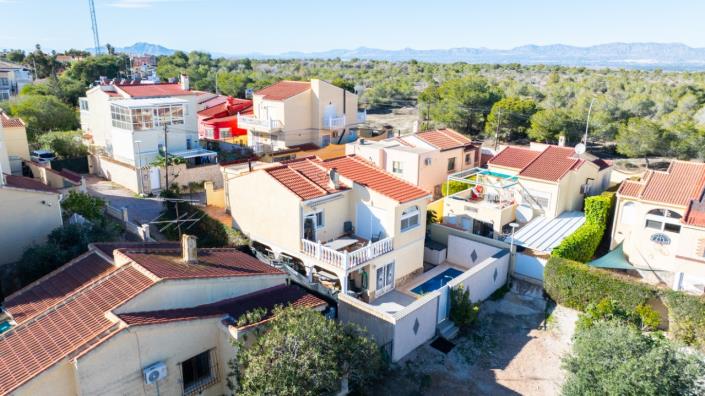 Image No.40-3 Bed Villa for sale