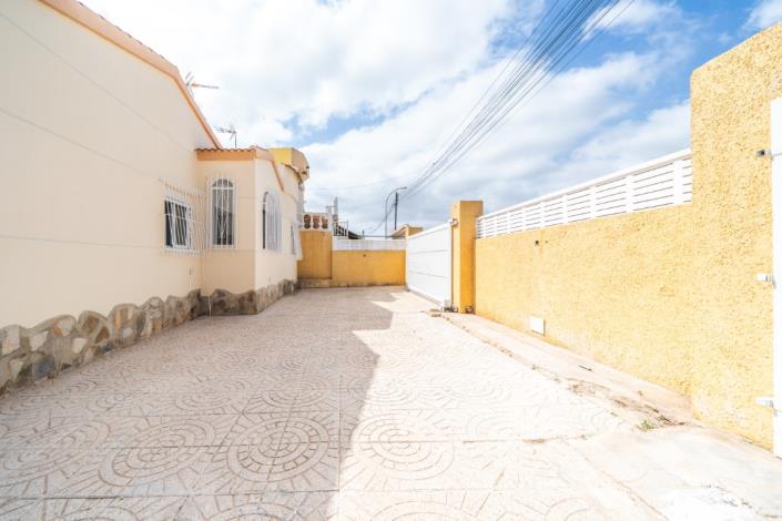 Image No.32-3 Bed Villa for sale