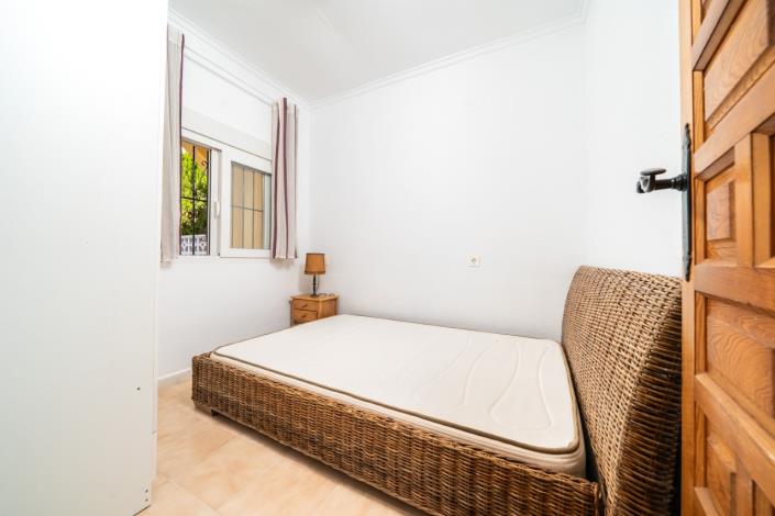 Image No.13-1 Bed Townhouse for sale