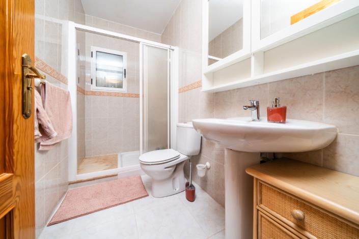 Image No.32-5 Bed Villa for sale