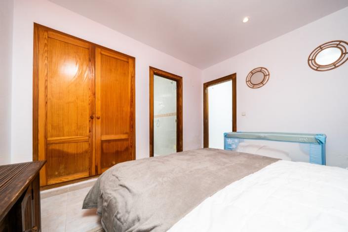 Image No.37-5 Bed Villa for sale