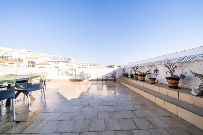 Image No.21-3 Bed Quad for sale