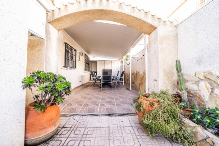 Image No.28-3 Bed Quad for sale