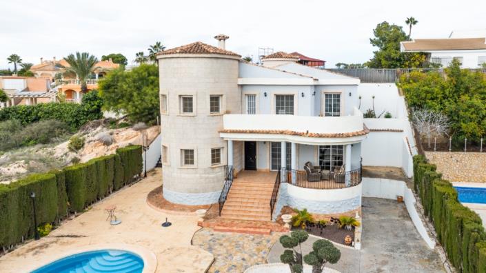 Image No.45-4 Bed Villa for sale