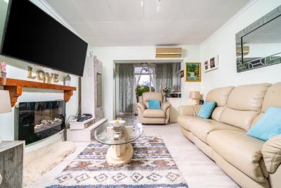 Detached-Villa-for-sale-in-La-Marina--9---Canva-