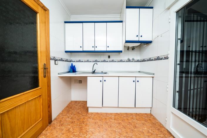 Image No.21-3 Bed Quad for sale