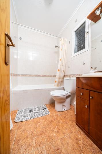 Image No.30-3 Bed Quad for sale