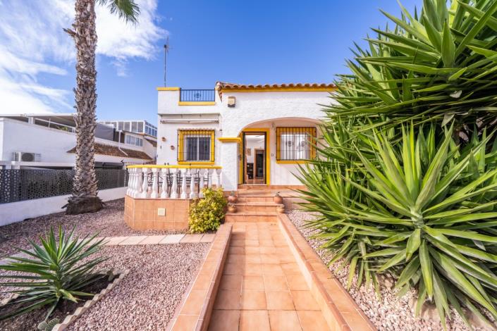 Image No.36-3 Bed Quad for sale