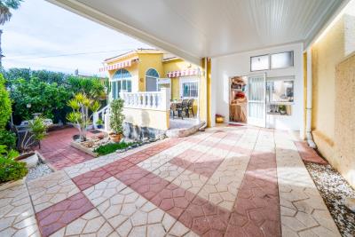 Detached-Villa-for-sale-in-Costa-Blanca--10---Canva-