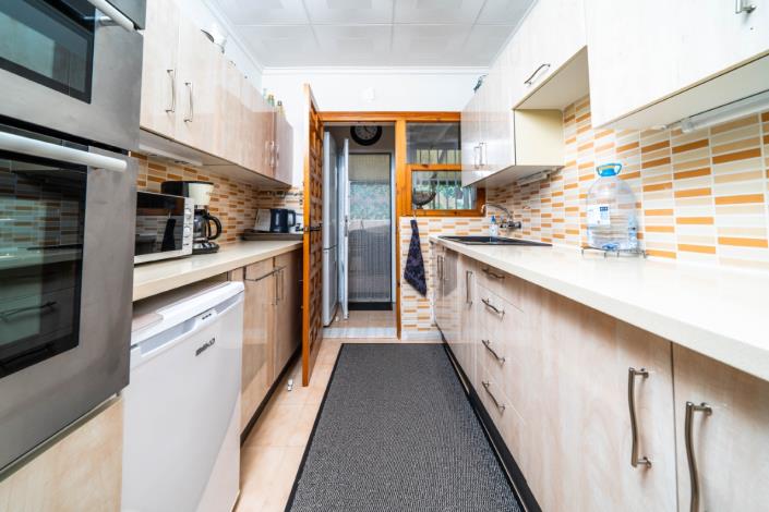 Image No.19-3 Bed Villa for sale