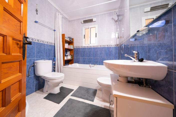 Image No.24-3 Bed Villa for sale