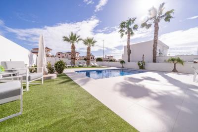 Modern-Villa-for-sale-in-Costa-Blanca--6---Canva-