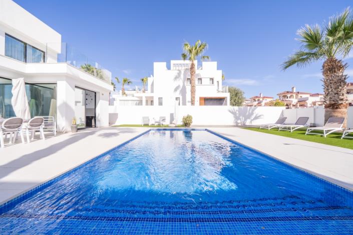 Image No.40-3 Bed Villa for sale