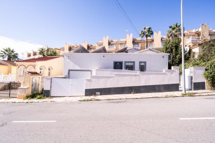 Image No.3-Villa de 2 chambres à vendre à La Marina