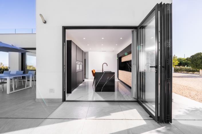 Image No.19-3 Bed Villa for sale