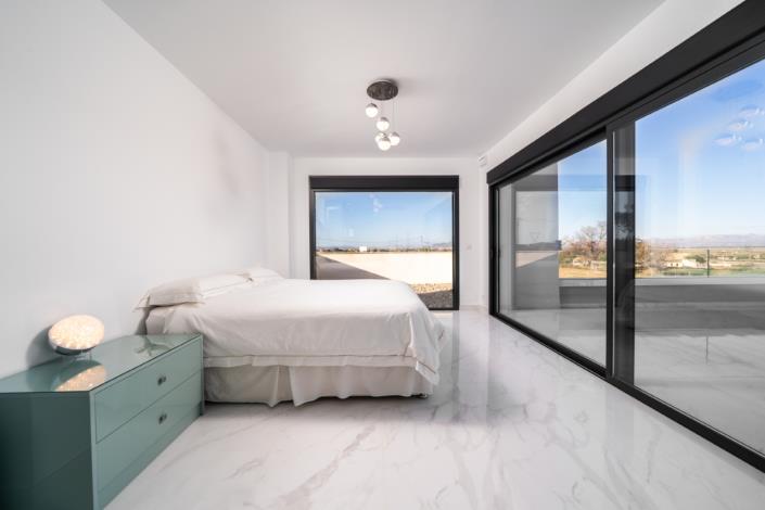 Image No.28-3 Bed Villa for sale