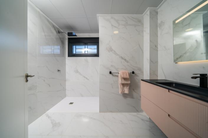 Image No.36-3 Bed Villa for sale