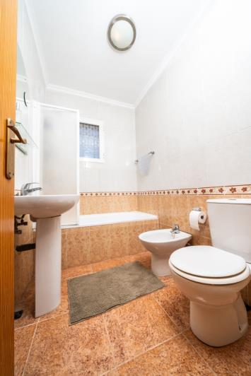 Image No.25-3 Bed Villa for sale