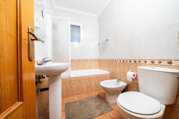 Image No.26-3 Bed Villa for sale