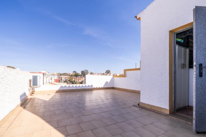 Image No.27-3 Bed Villa for sale