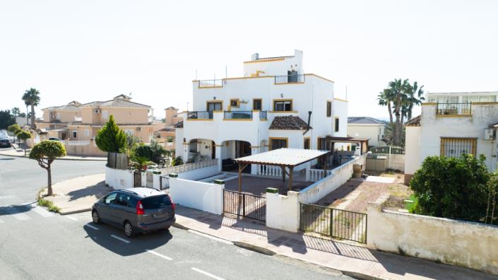 Image No.34-3 Bed Villa for sale