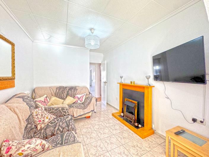 Image No.10-2 Bed Townhouse for sale