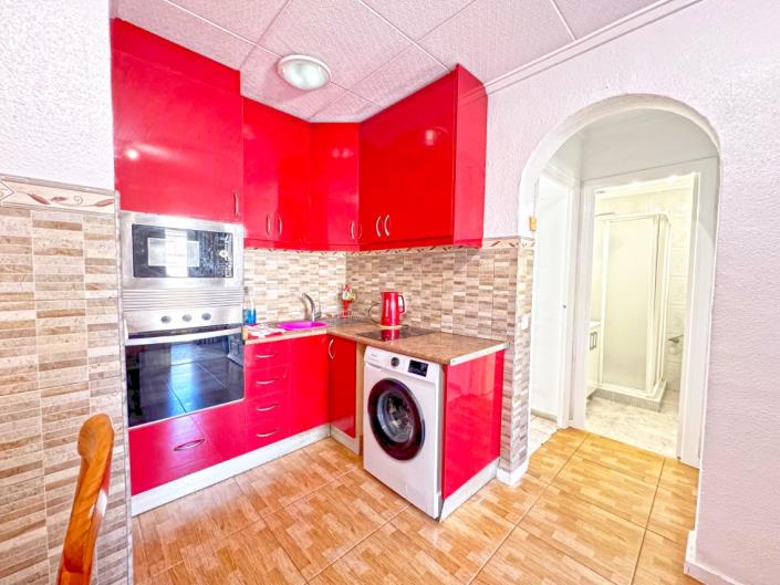 Image No.13-2 Bed Townhouse for sale