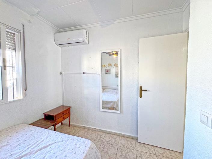 Image No.16-2 Bed Townhouse for sale