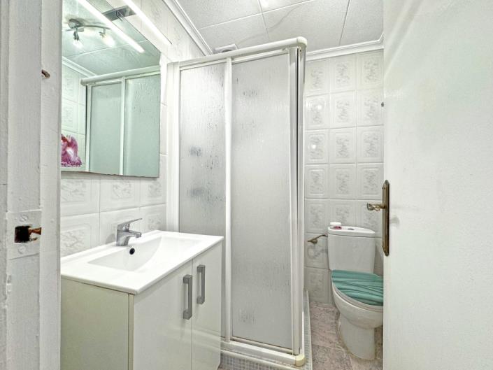 Image No.19-2 Bed Townhouse for sale