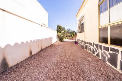 Detached-property-for-sale-in-La-Marina--5---Portals-