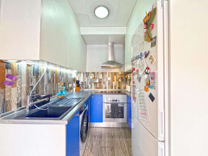 Image No.8-2 Bed Townhouse for sale