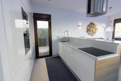 Modern-House-for-sale-in-La-Marina--10---Canva-