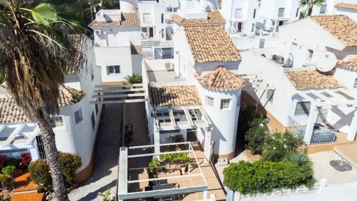 Image No.3-3 Bed Villa for sale