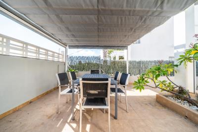 Villa-for-sale-in-La-Marina-with-communal-pool--9---Portals-