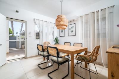 Villa-for-sale-in-La-Marina-with-communal-pool--15---Portals-