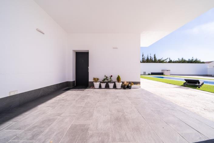 Image No.10-7 Bed Villa for sale