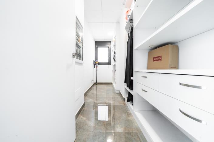 Image No.18-7 Bed Villa for sale