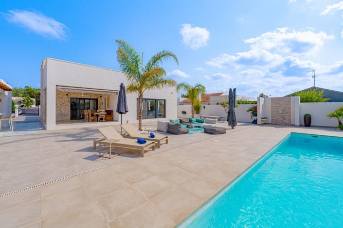 Image No.6-5 Bed Villa for sale