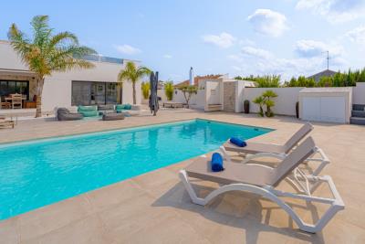 Detached-Villa-for-sale-in-Costa-Blanca--7---Portals-