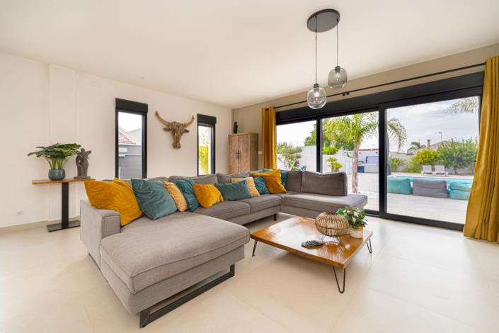 Image No.30-5 Bed Villa for sale