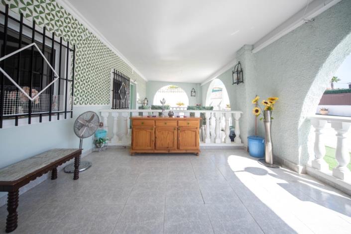 Image No.15-9 Bed Villa for sale