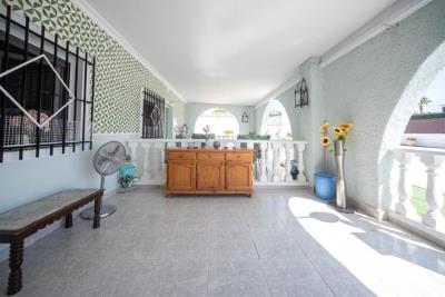 Detached-Villa-For-Sale-in-La-Marina--14---Portals-