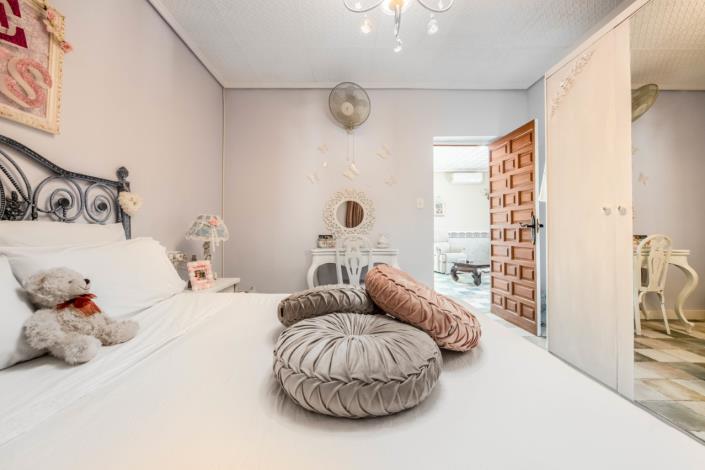 Image No.22-9 Bed Villa for sale