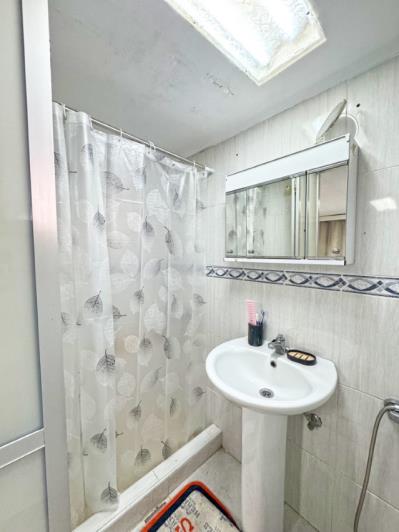 Image No.21-2 Bed Townhouse for sale