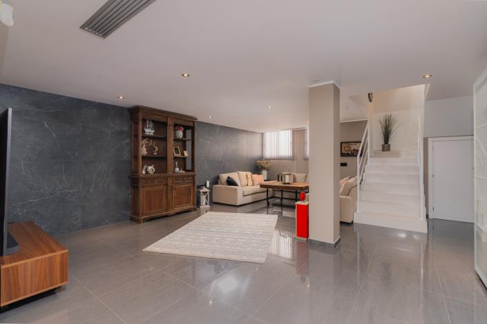 Image No.26-7 Bed Villa for sale