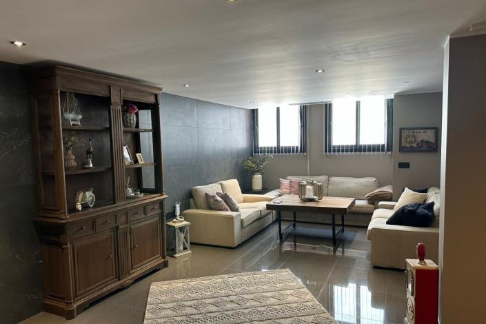 Image No.27-7 Bed Villa for sale