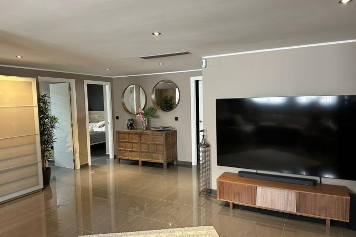 Image No.28-7 Bed Villa for sale